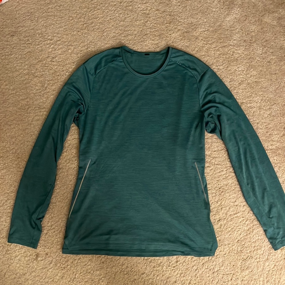 Like New Lululemon fast and free long sleeve